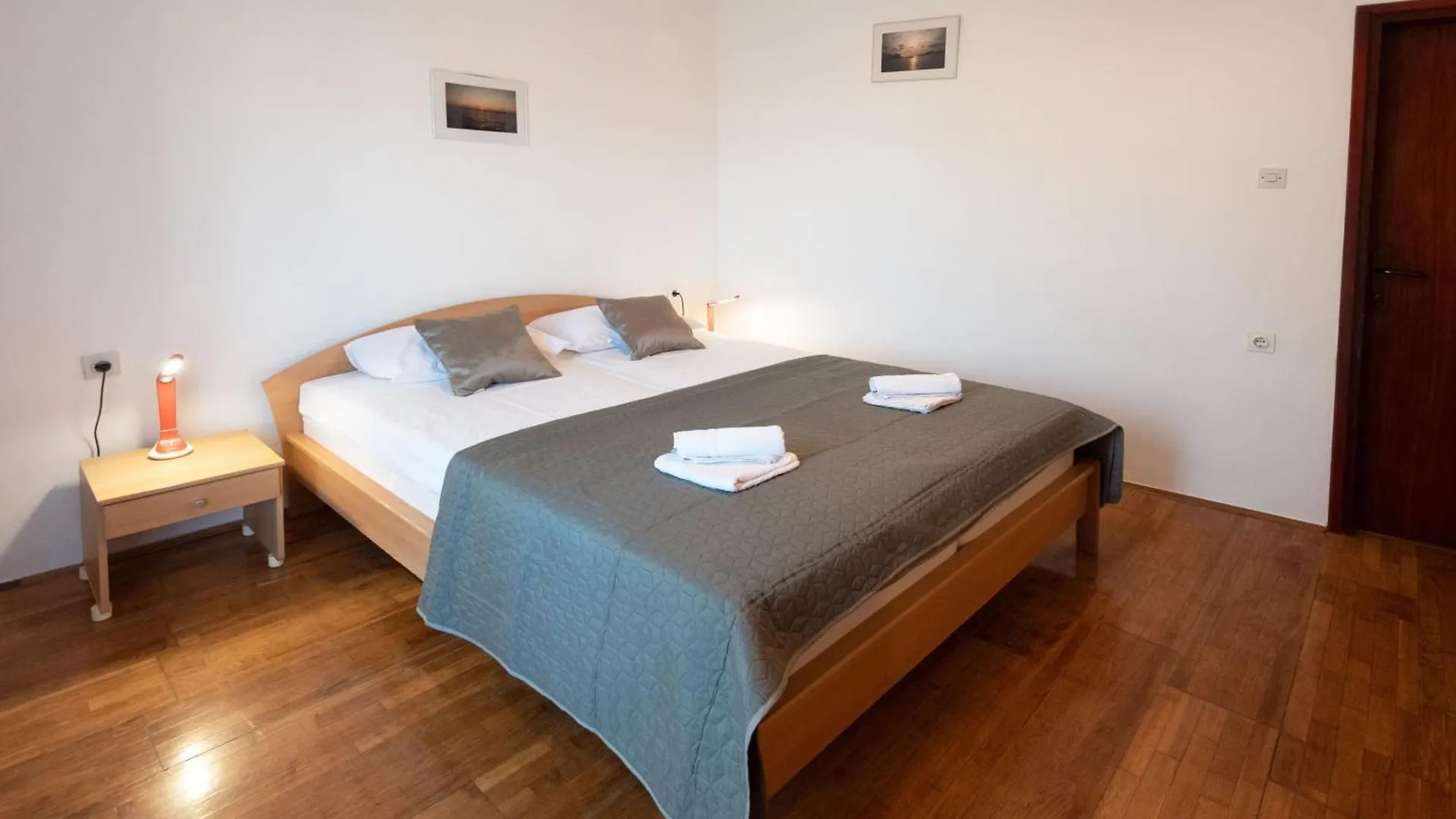 Apartment Ama - First Floor Banjole 0*,  Croatia