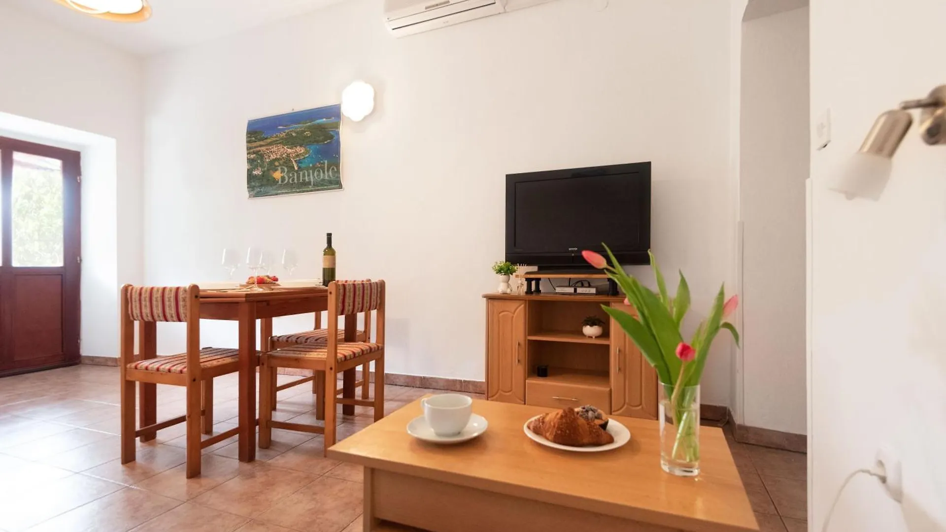 Apartment Ama - First Floor Banjole