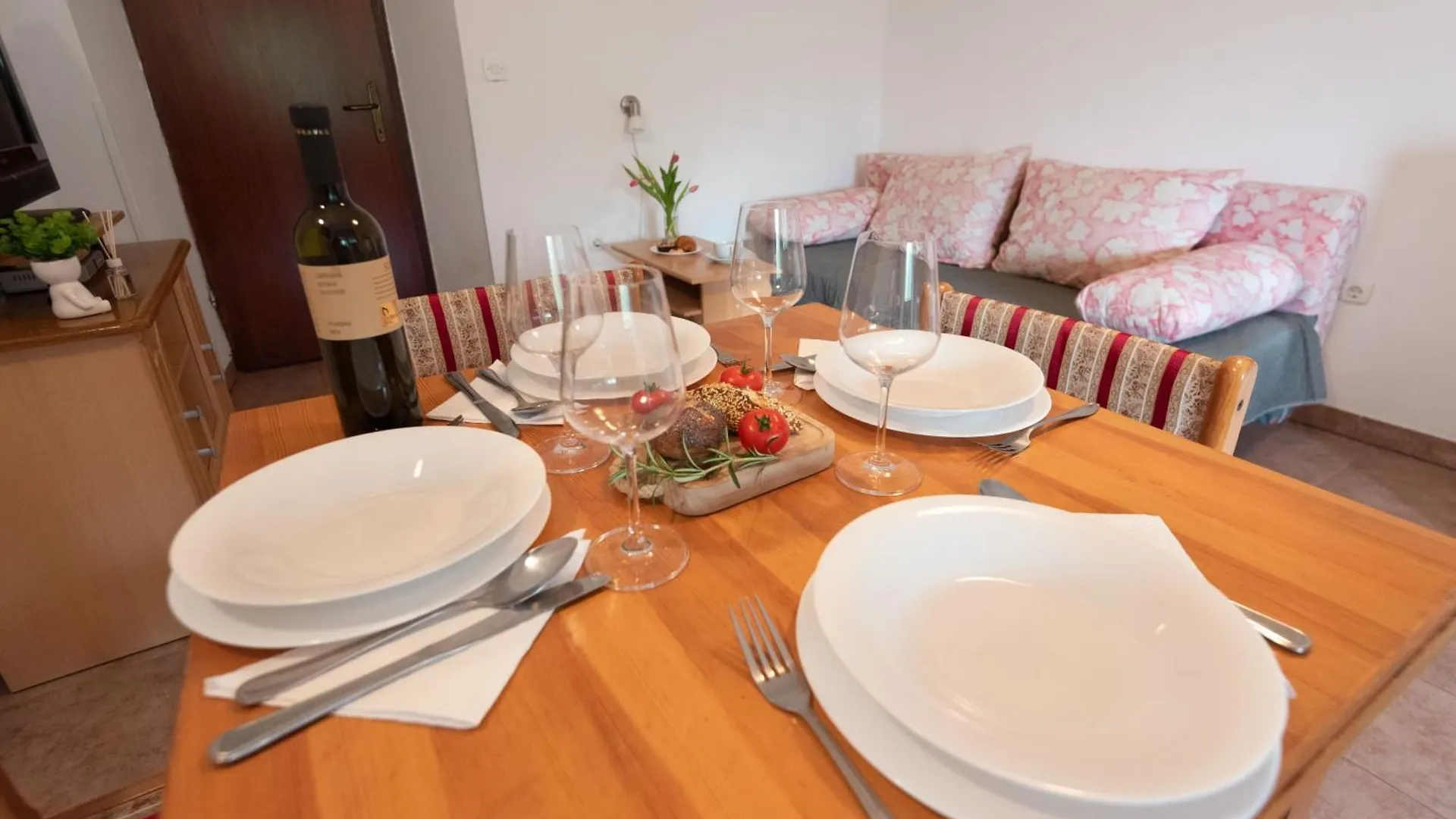 Apartment Ama - First Floor Banjole 0*,  Croatia